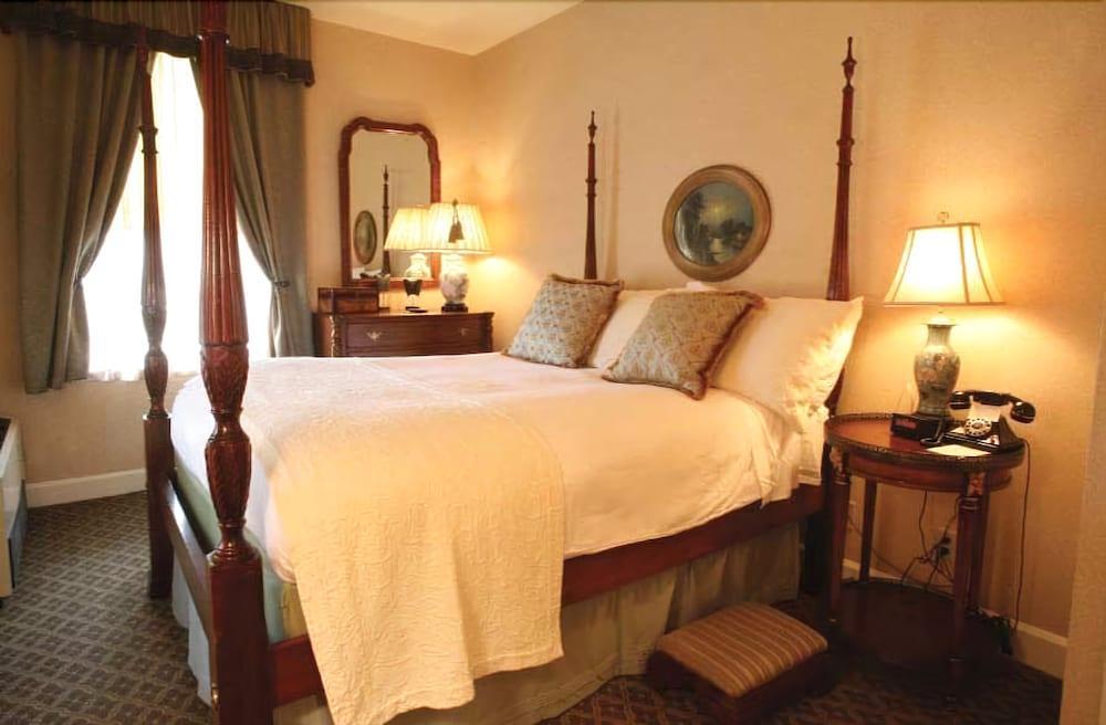 The Martha Washington Inn And Spa Абингдон Экстерьер фото